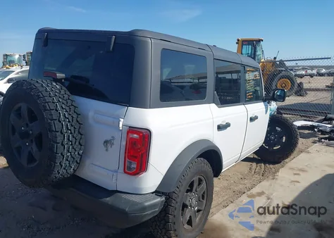 2024 Ford Bronco Black Diamond z USA, uszkodzony, nr VIN 1FMDE1BH9RLB03372